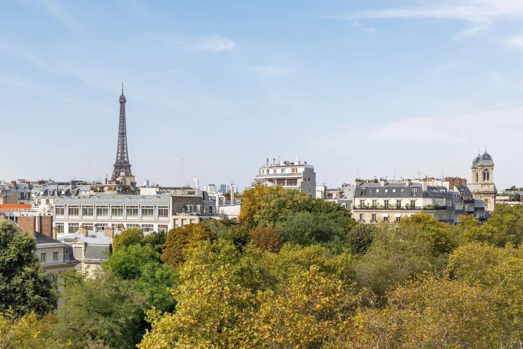 Property photo 1 of 11 Paris 7 - Family Apartment - View Of The Eiffel Tower
