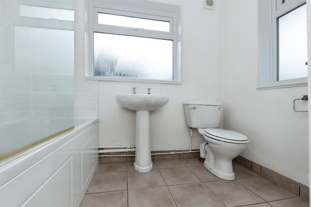 Property photo 3 of 20 Downstairs Bathroom