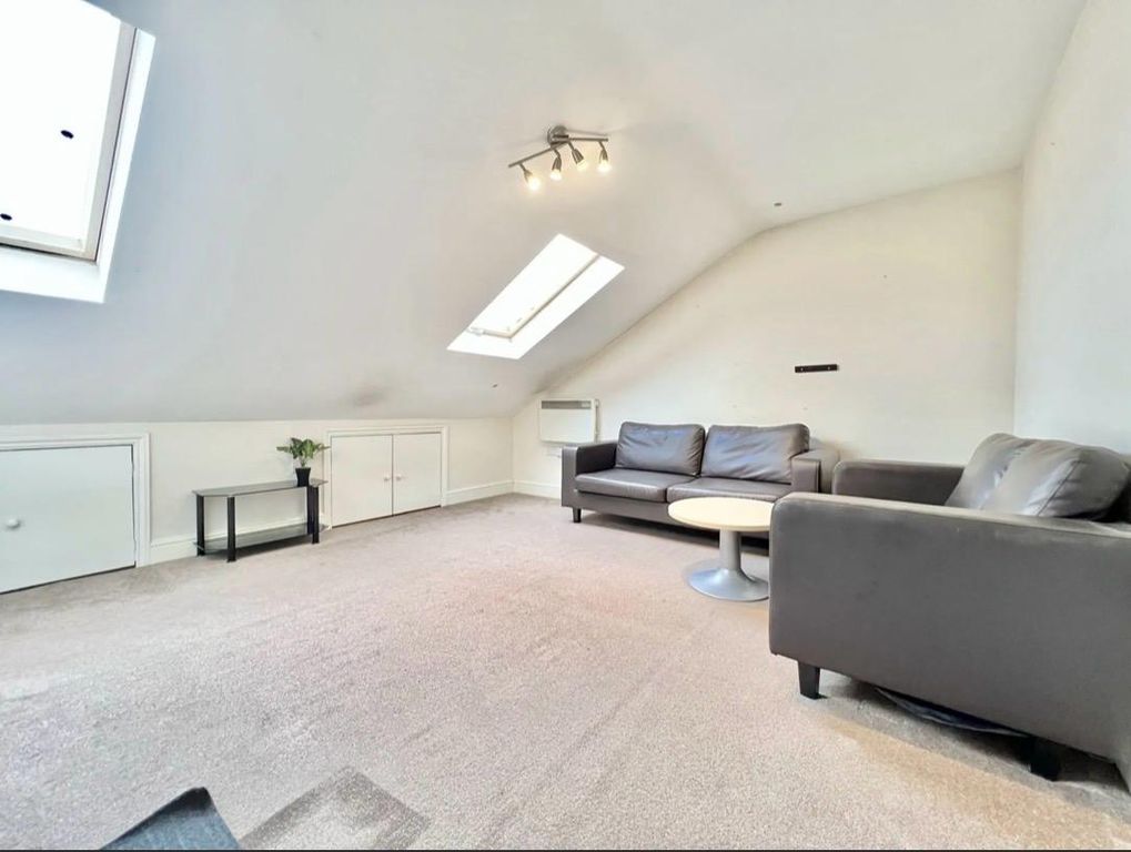 Property photo 3 of 5 Gallery