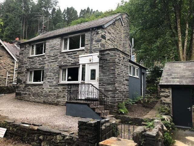 Property photo 1 of 13 Front View