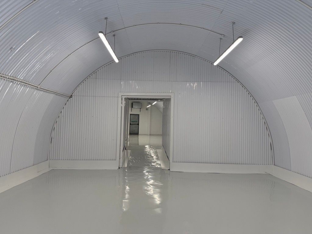 Property photo 2 of 2 An Empty Arch With White Lining