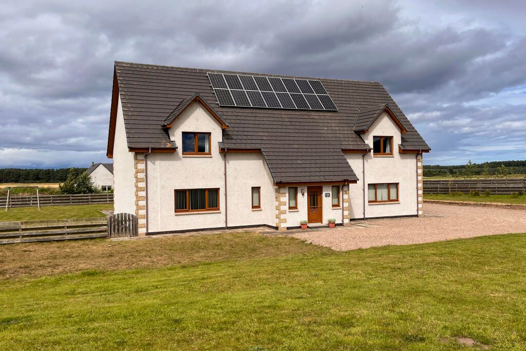 Property photo 1 of 32