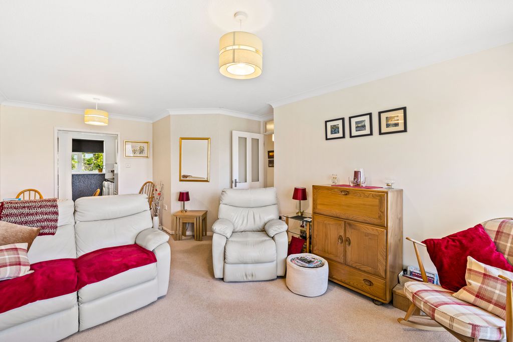 Property photo 3 of 12 Image6.Jpg