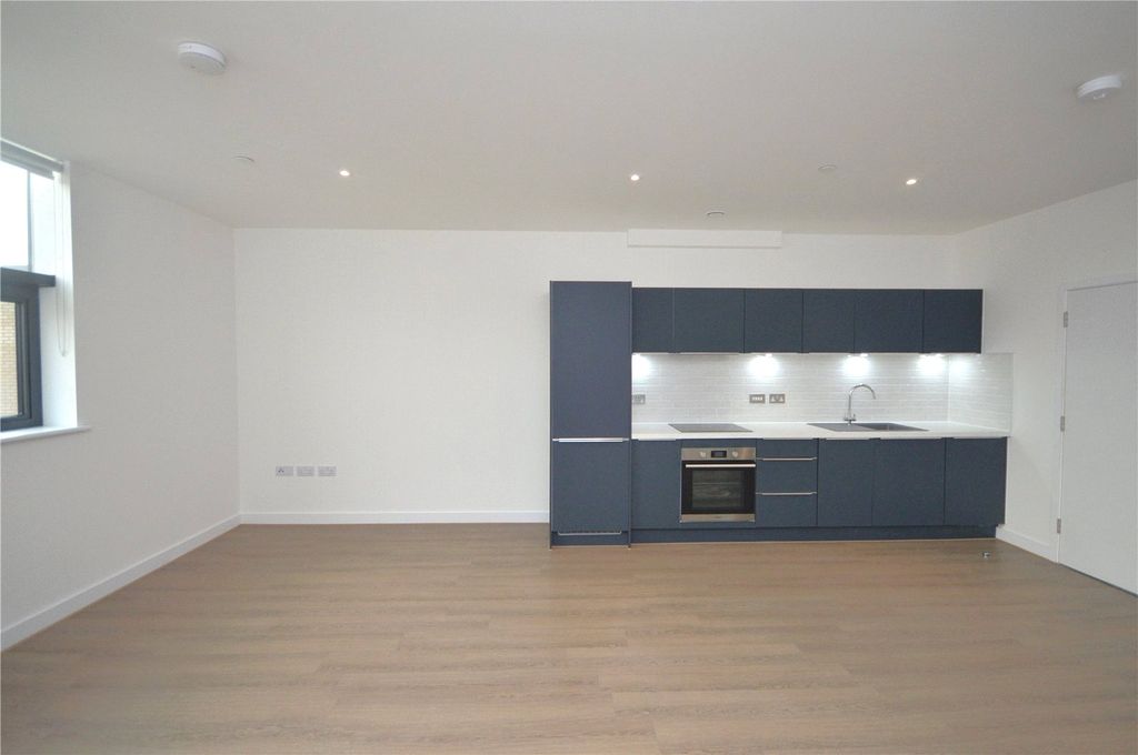 Property photo 3 of 9 Picture No. 15