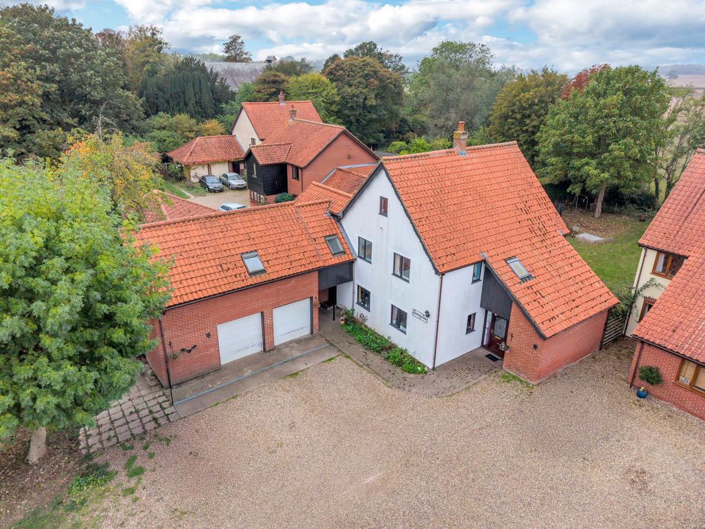 Property photo 2 of 23 Aerial