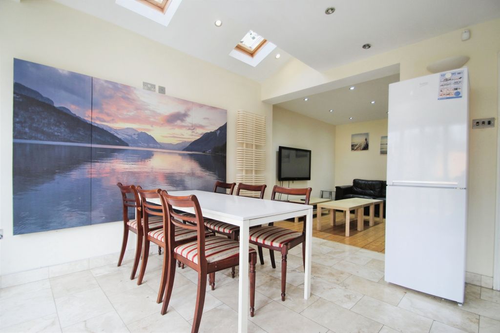 Property photo 1 of 10 19dc559A-Img_9125_4_Original