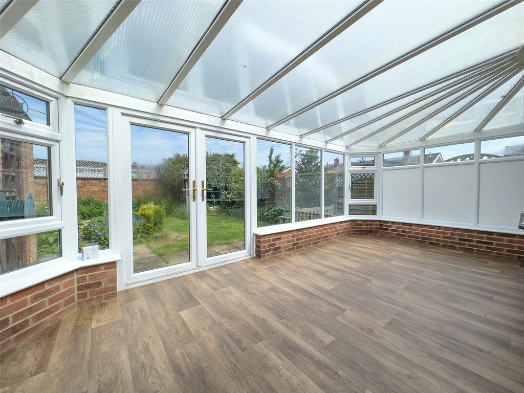 Property photo 3 of 19 Conservatory