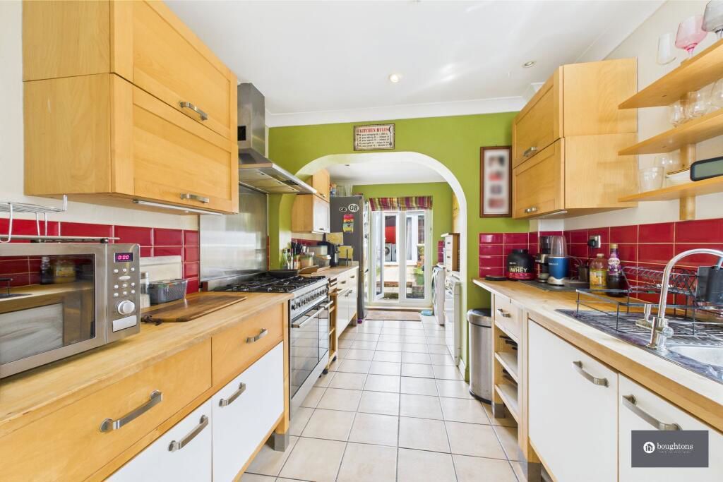 Property photo 2 of 23