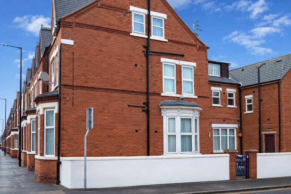 Property photo 1 of 6 1 Bed Studio To Rent Balby Road, Doncaster Dn4