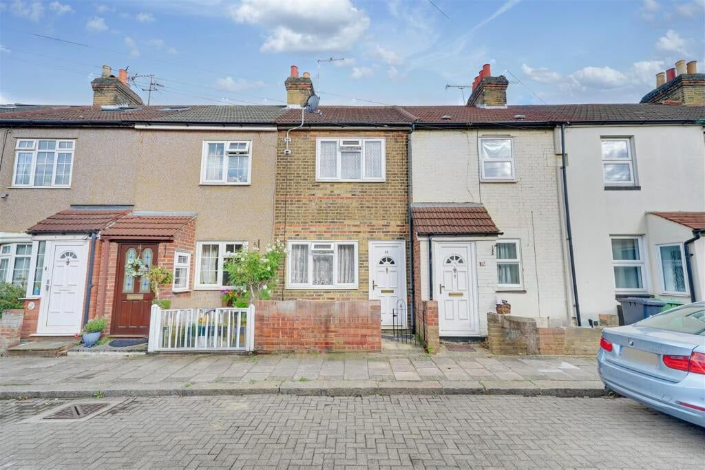 Property photo 1 of 11