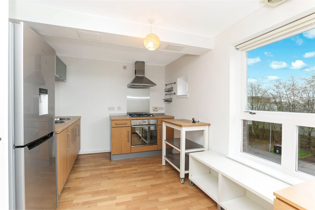 Property photo 3 of 15 Kitchen