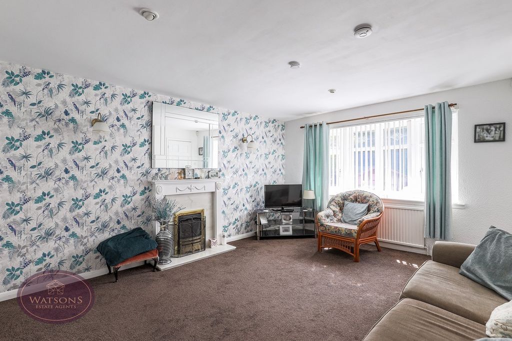 Property photo 3 of 23
