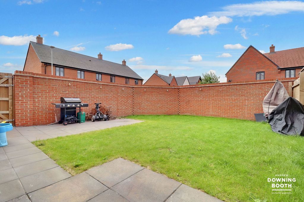 Property photo 2 of 22
