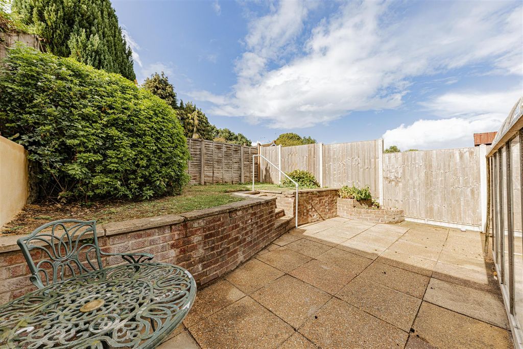Property photo 2 of 19 L J Imaging-4.Jpg