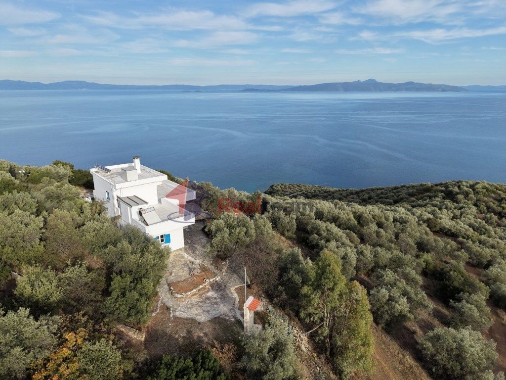 Property photo 2 of 30