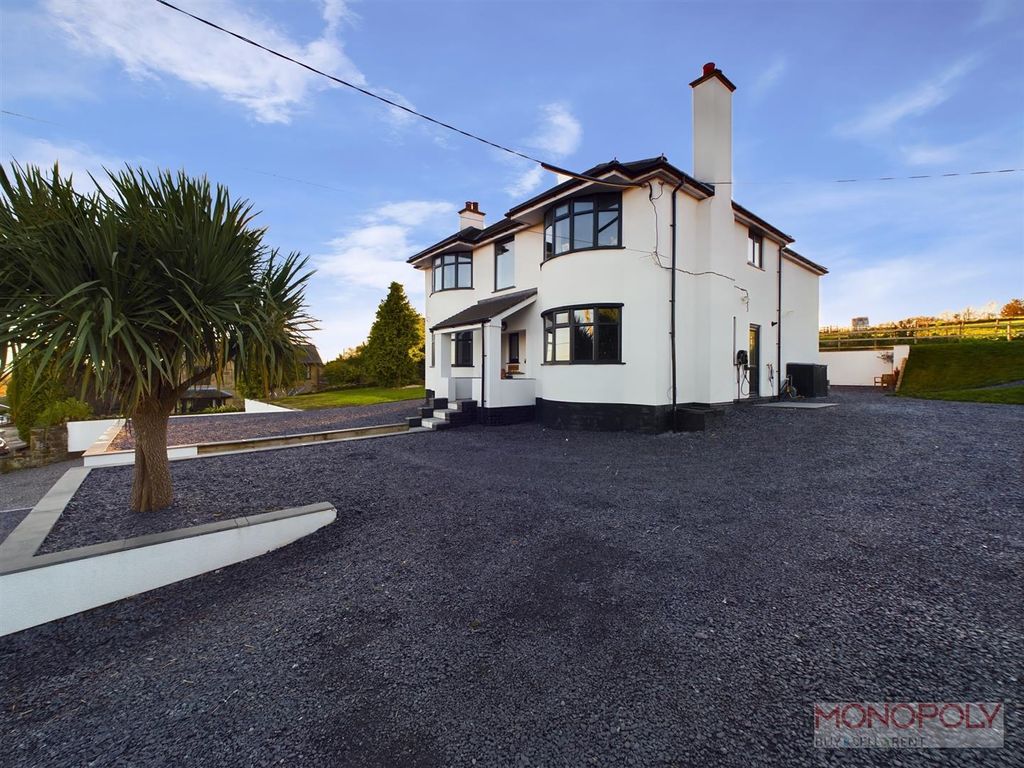 Property photo 2 of 48 Cam03815G0-Pr0134-Still019.Jpg