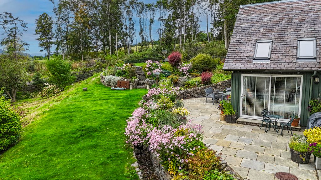 Property photo 3 of 31 Dji_20250903153424_0482_D-Edit