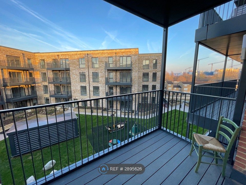 Property photo 2 of 8 Balcony