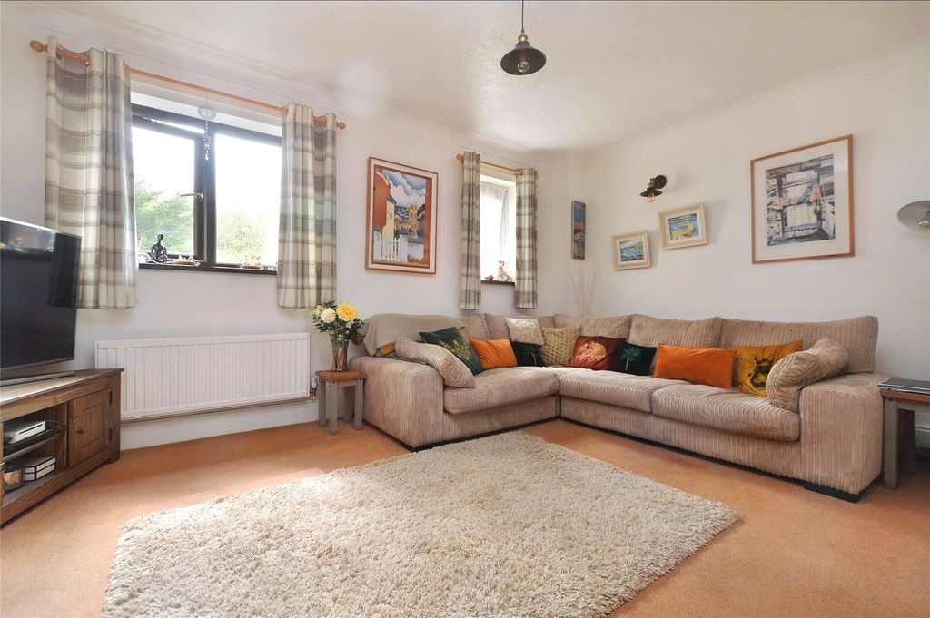 Property photo 3 of 20 Picture No. 13