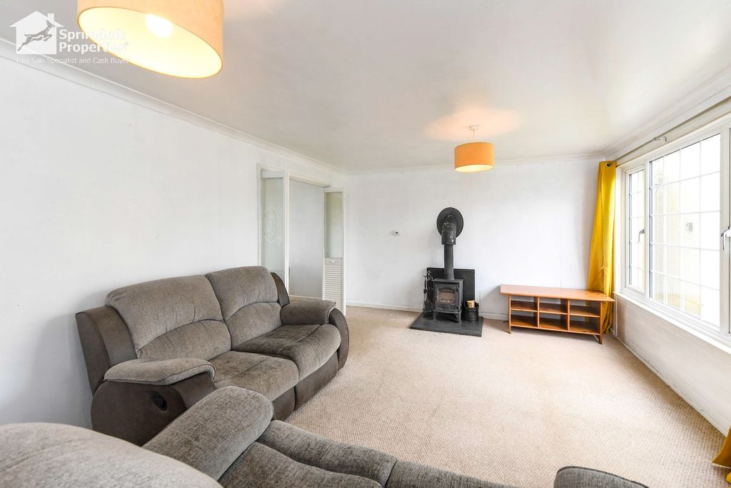 Property photo 2 of 13 Image 1