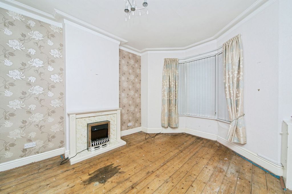 Property photo 2 of 11 Pbox-Img.Jpg