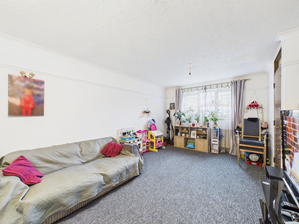 Property photo 3 of 10 Gallery