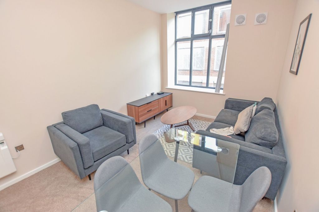 Property photo 2 of 11 Picture No. 06