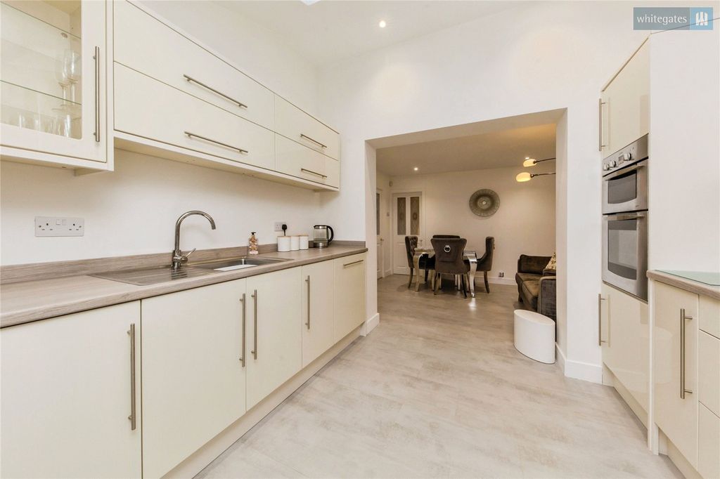 Property photo 3 of 23 Picture No. 03