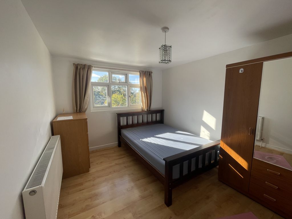 Property photo 2 of 8 Gallery