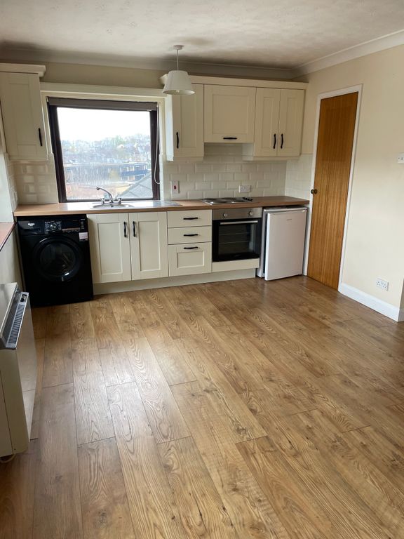 Property photo 2 of 4