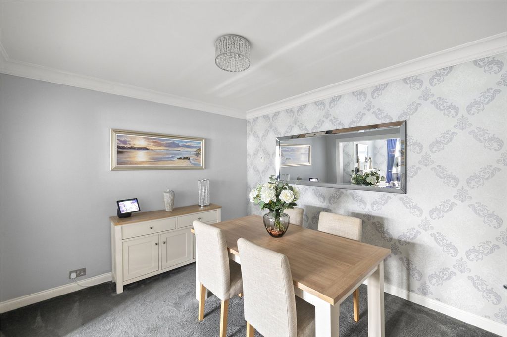 Property photo 3 of 21 Picture No. 11