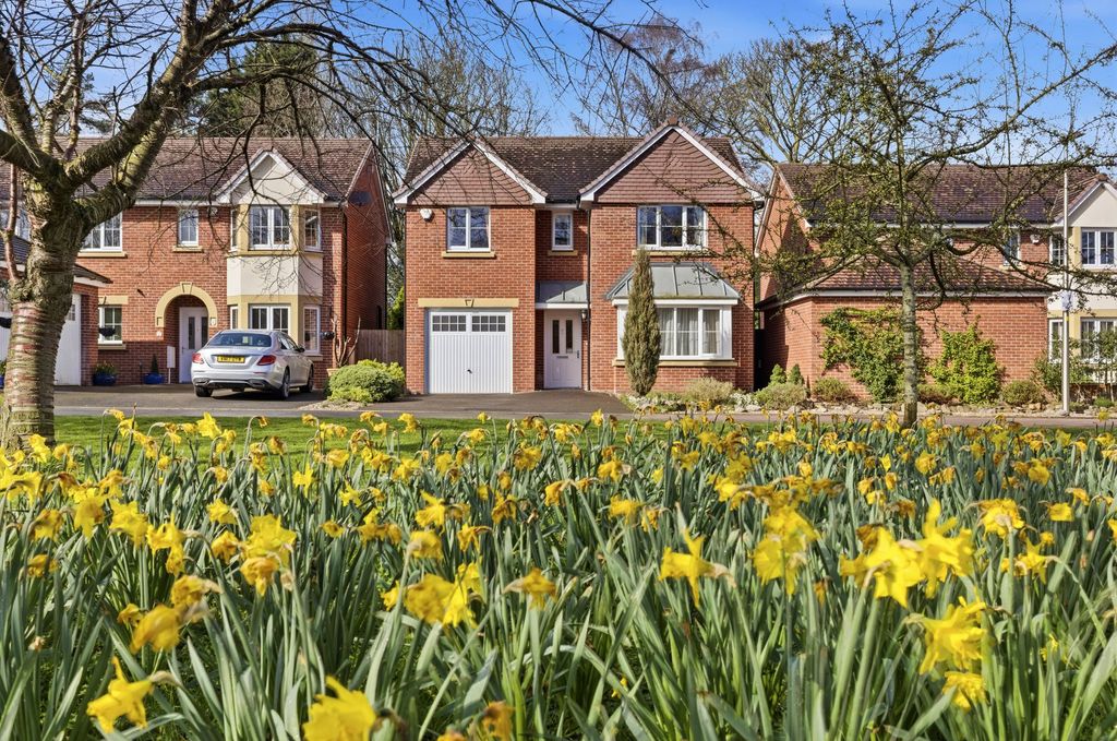 Property photo 1 of 43