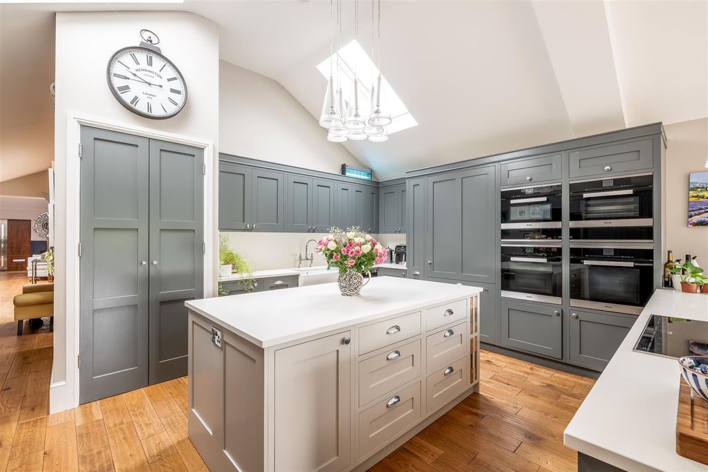 Property photo 1 of 43 251023 - Silver Birches, Bolnhurst - 15.Jpg