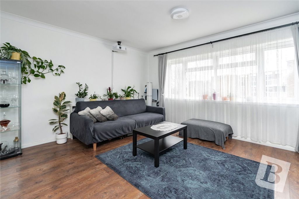 Property photo 3 of 16 Picture No. 03