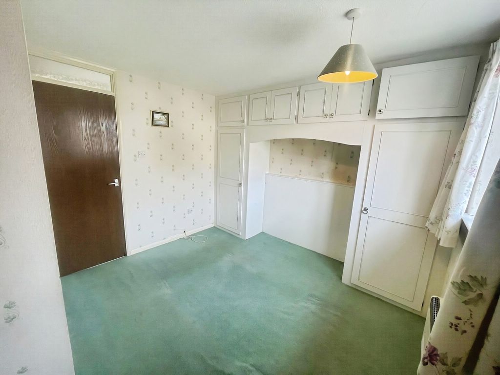 Property photo 3 of 14 Bedroom