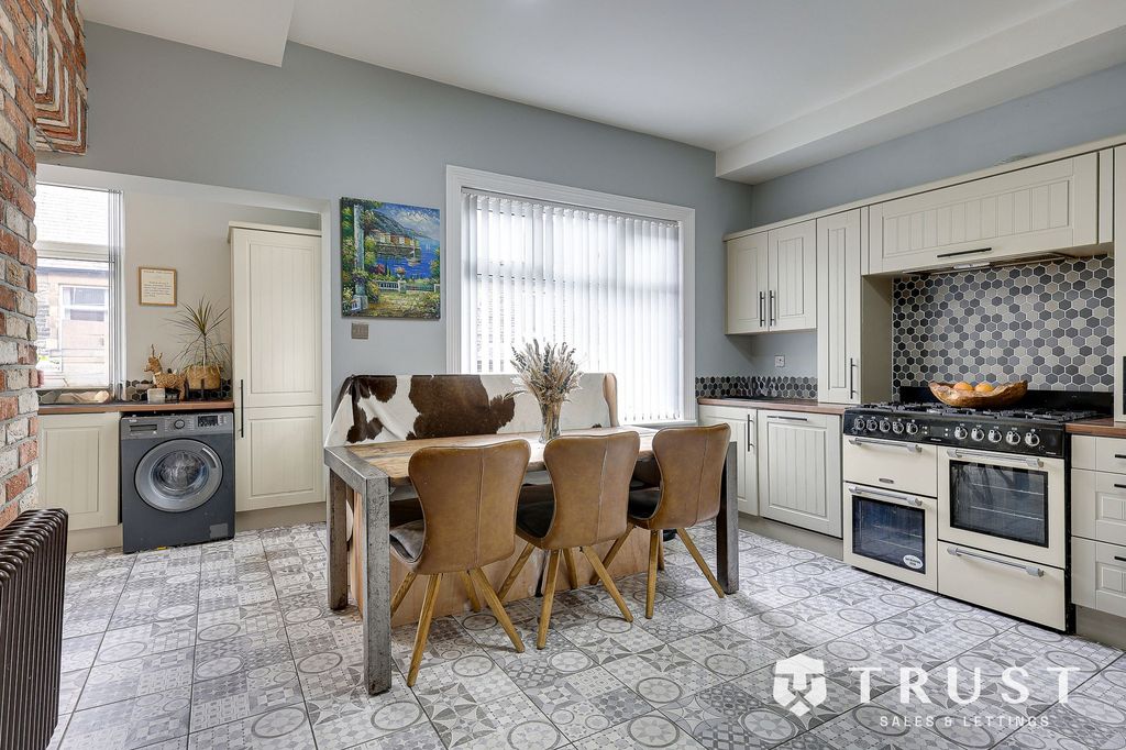 Additional image 5 of 3 bed semi-detached house for saleDeighton Lane, Batley WF17