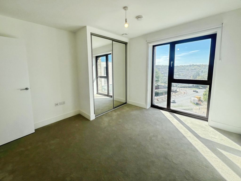 Property photo 3 of 8 Image