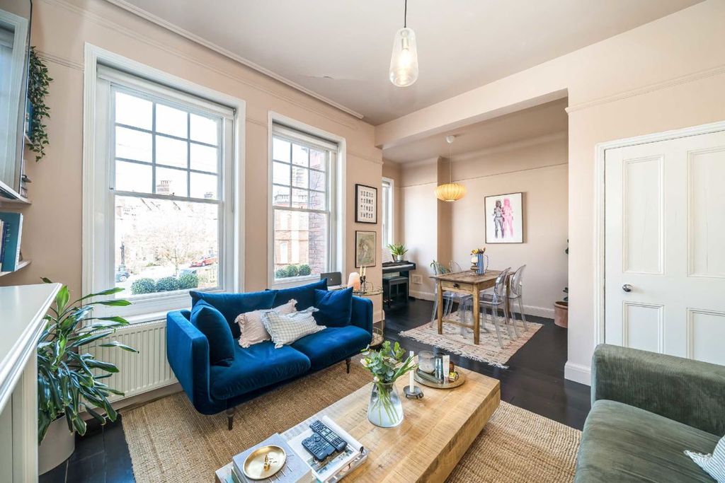 Property photo 3 of 8