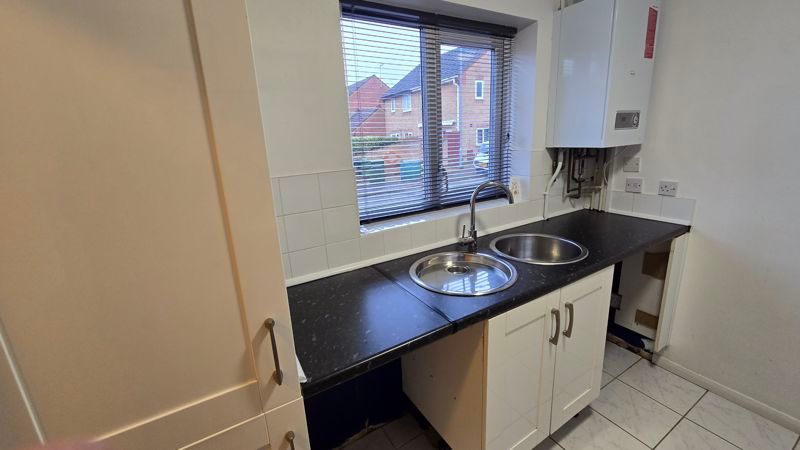 Property photo 3 of 17 Photo 2