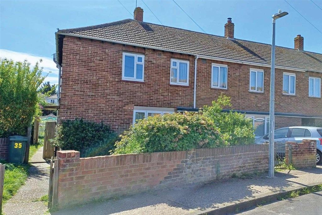 Property photo 1 of 5