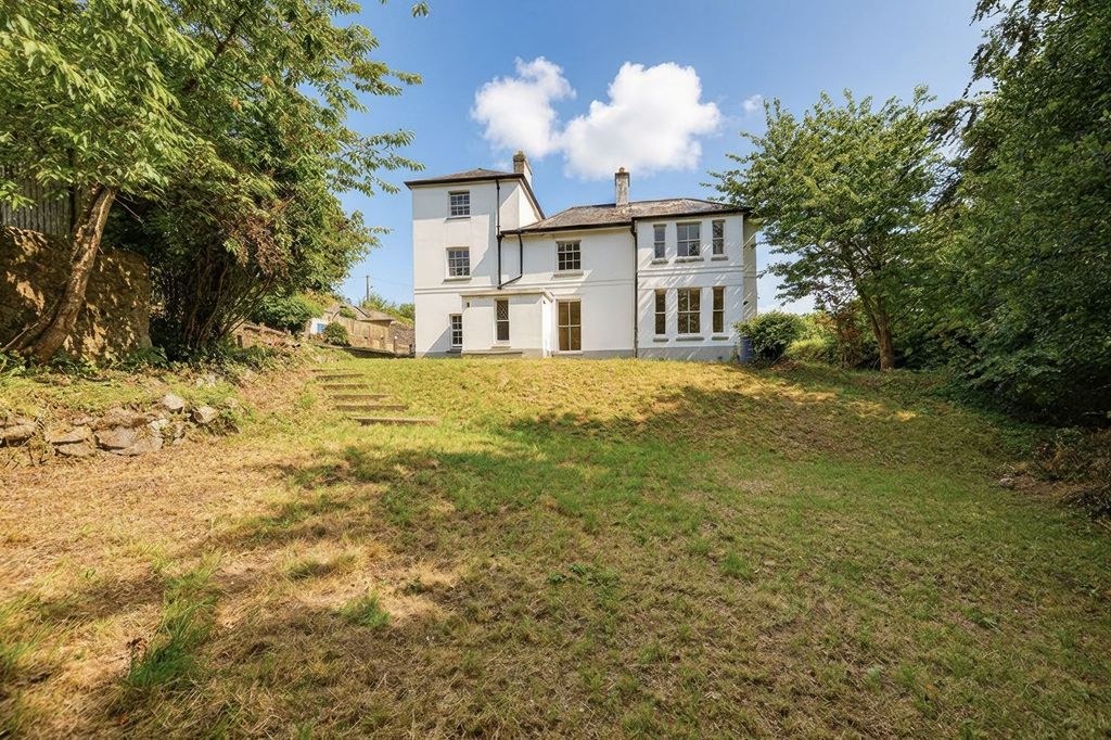 Property photo 1 of 21