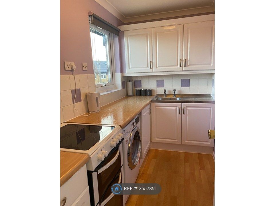 Property photo 3 of 4