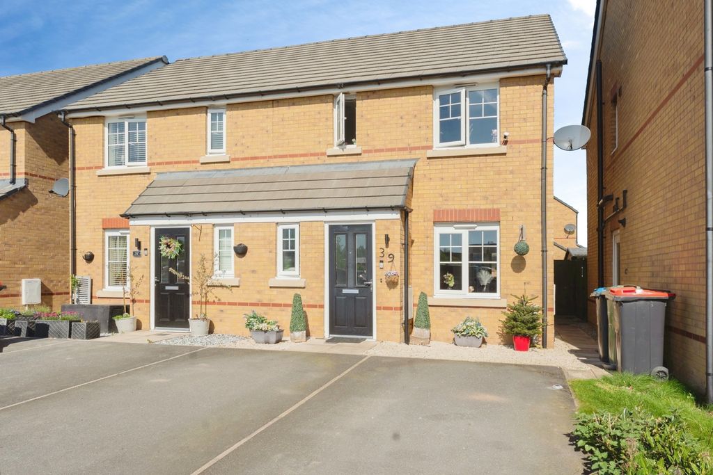 Property photo 1 of 19 Pbox-Img.Jpg