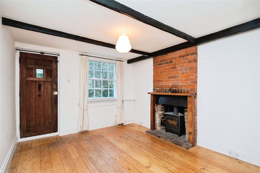 Property photo 2 of 23 Living Room