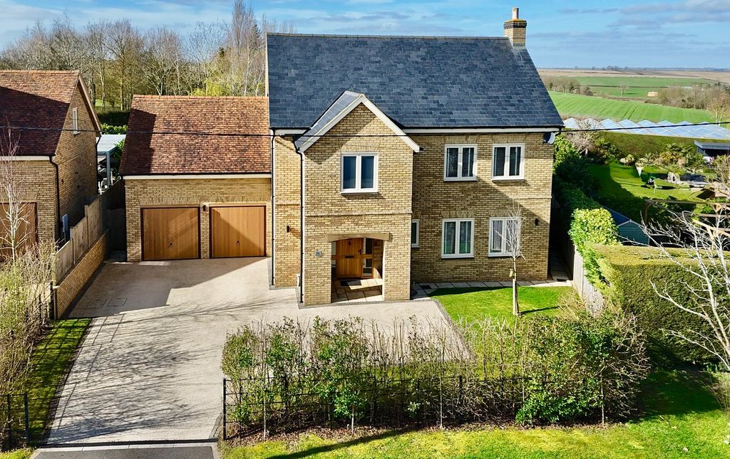 Property photo 1 of 28