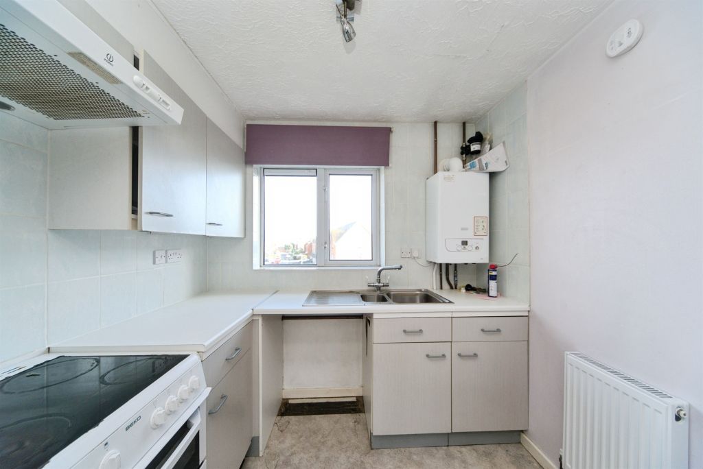 Property photo 3 of 18