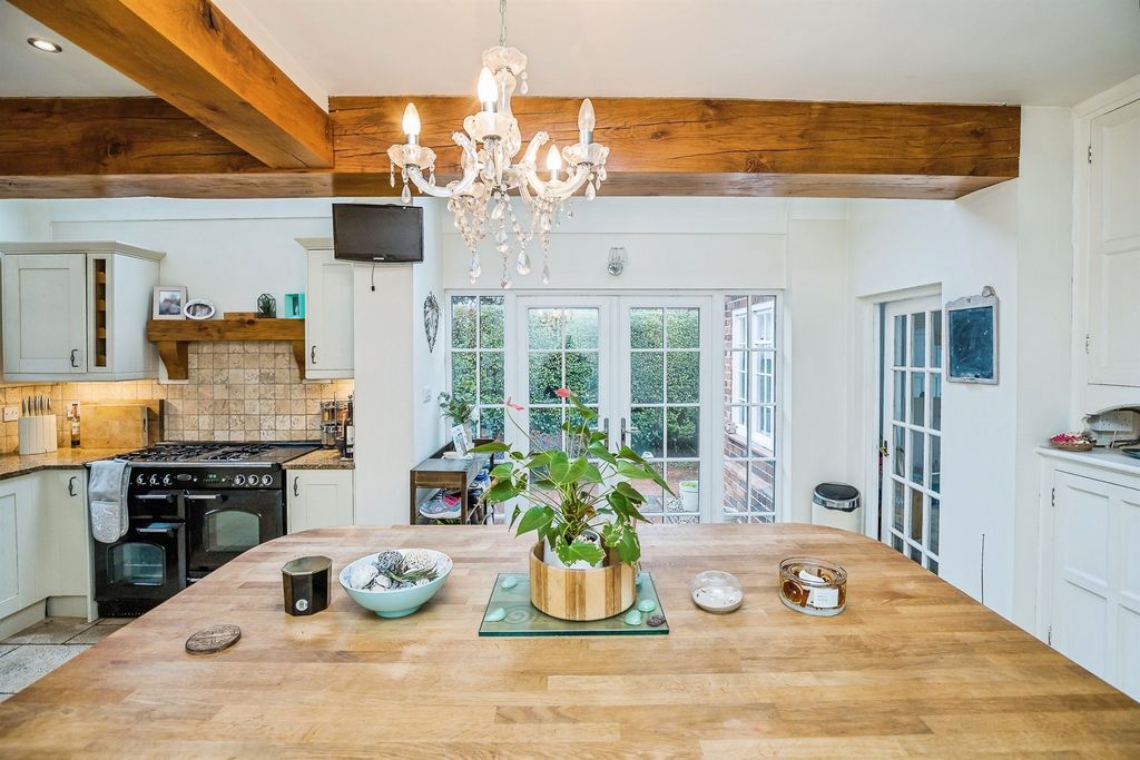 Property photo 3 of 38