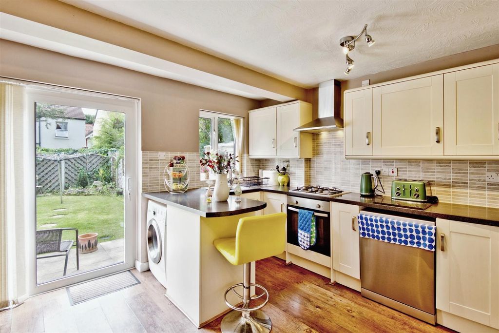 Property photo 2 of 18 Kitchen/Diner