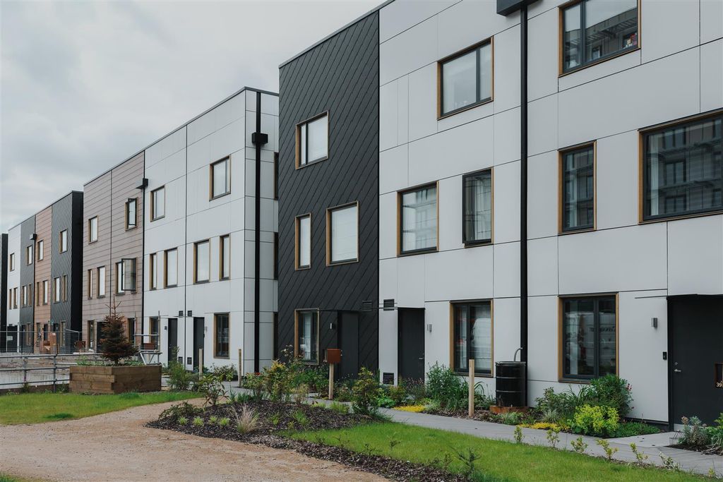 Property photo 1 of 14 Lwp13069.Jpg