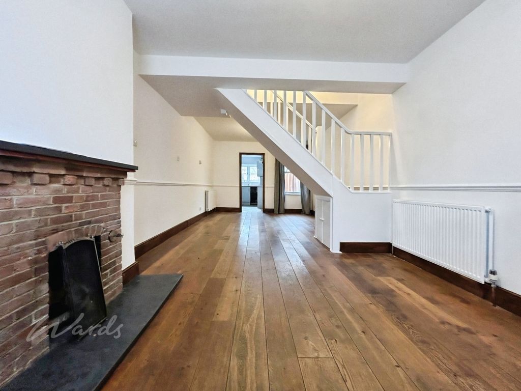 Property photo 2 of 11 Lounge